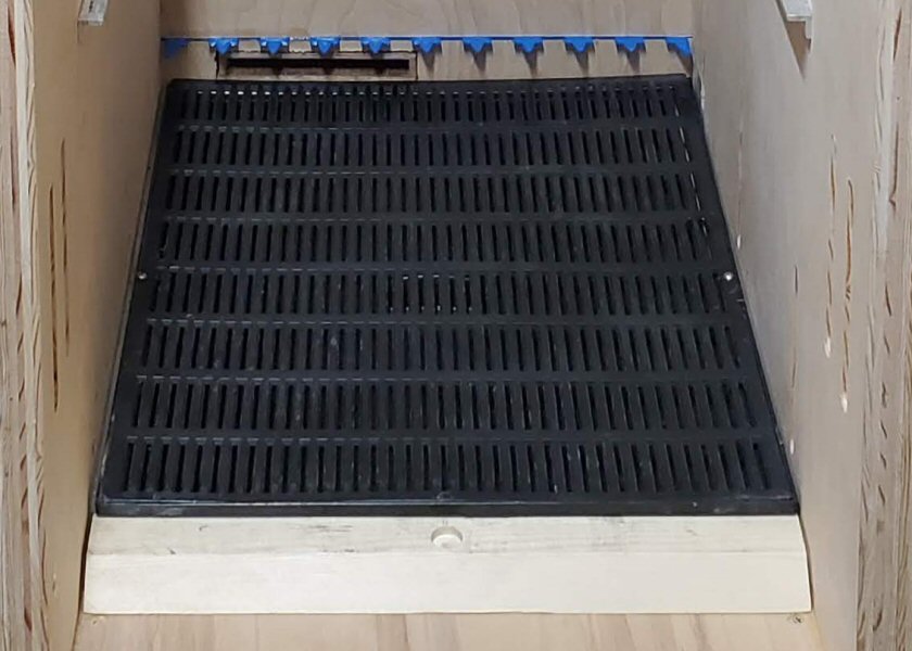The IPM Tray: Pest Management on the Bottom Floor